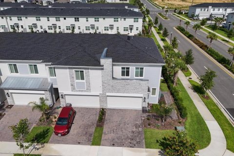 Townhouse in Davenport, Florida 3 bedrooms, 183.76 sq.m. № 1773423 - photo 6