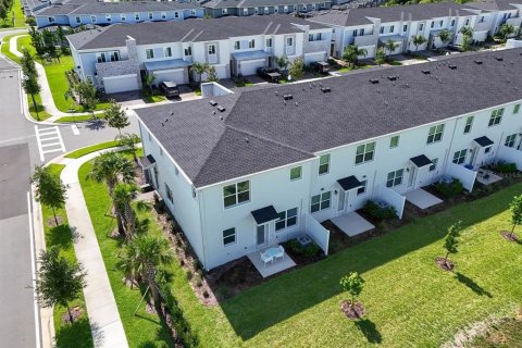 Townhouse in Davenport, Florida 3 bedrooms, 183.76 sq.m. № 1773423 - photo 30