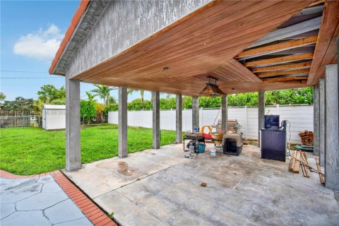 Villa ou maison à louer à Miami, Floride: 3 chambres, 149.2 m2 № 1969257 - photo 18