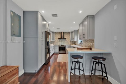 Villa ou maison à louer à Miami, Floride: 3 chambres, 149.2 m2 № 1969257 - photo 11