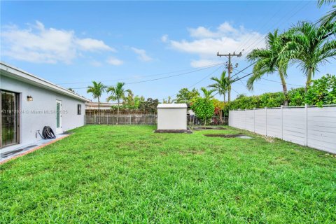 Villa ou maison à louer à Miami, Floride: 3 chambres, 149.2 m2 № 1969257 - photo 19