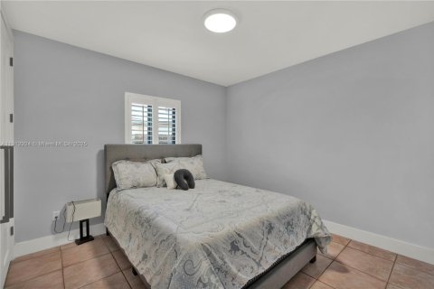 Villa ou maison à louer à Miami, Floride: 3 chambres, 149.2 m2 № 1969257 - photo 9