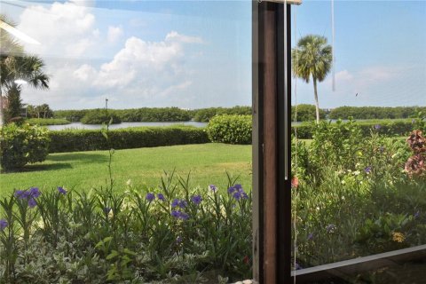 Condominio en alquiler en Sarasota, Florida, 2 dormitorios, 112.97 m2 № 213913 - foto 10