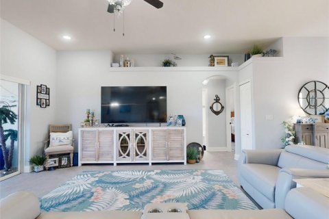 House in New Smyrna Beach, Florida 3 bedrooms, 159.05 sq.m. № 1578221 - photo 21