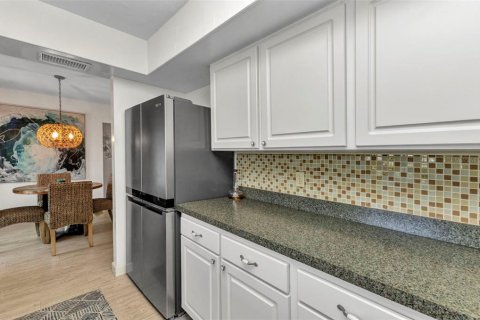 House in Punta Gorda, Florida 3 bedrooms, 125.98 sq.m. № 1634438 - photo 19