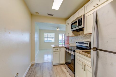 Apartamento en alquiler en Ormond Beach, Florida, 2 dormitorios, 62.71 m2 № 2200683 - foto 5