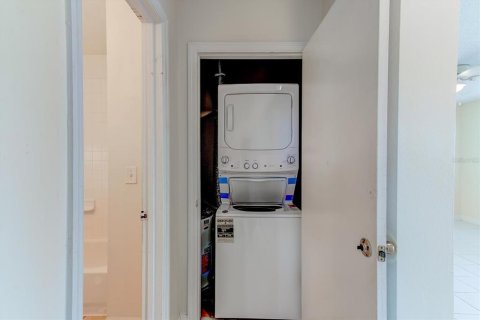 Apartamento en alquiler en Ormond Beach, Florida, 2 dormitorios, 62.71 m2 № 2200683 - foto 13