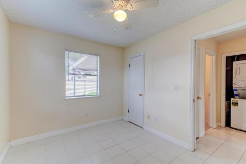 Apartamento en alquiler en Ormond Beach, Florida, 2 dormitorios, 62.71 m2 № 2200683 - foto 17