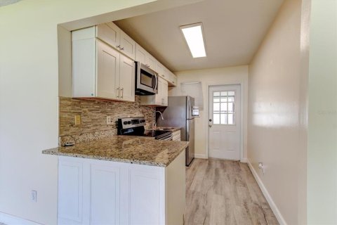Apartamento en alquiler en Ormond Beach, Florida, 2 dormitorios, 62.71 m2 № 2200683 - foto 6