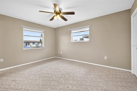 Villa ou maison à vendre à Sun City Center, Floride: 2 chambres, 129.88 m2 № 1911974 - photo 22