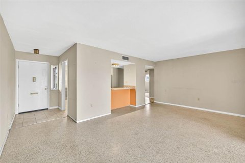 Villa ou maison à vendre à Sun City Center, Floride: 2 chambres, 129.88 m2 № 1911974 - photo 17