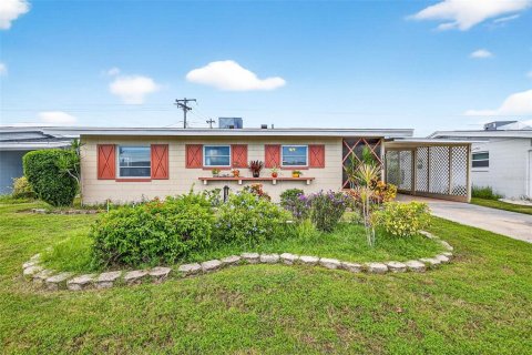 Villa ou maison à vendre à Sun City Center, Floride: 2 chambres, 129.88 m2 № 1911974 - photo 3