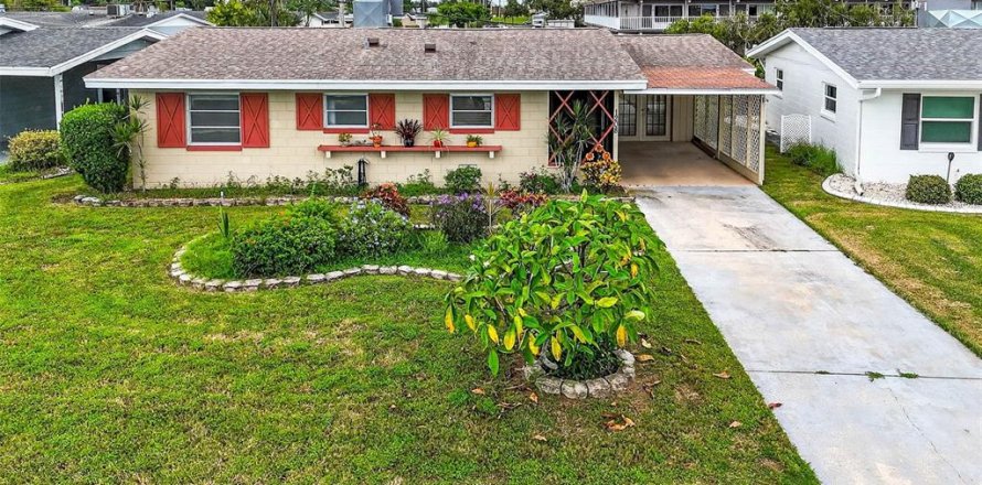 Villa ou maison à Sun City Center, Floride 2 chambres, 129.88 m2 № 1911974