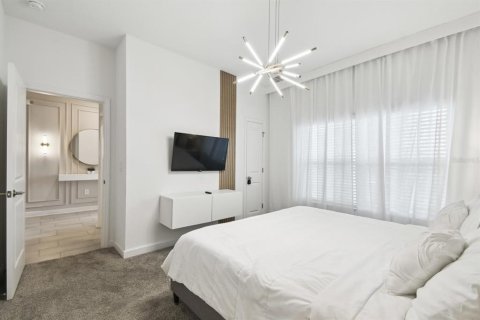 Touwnhouse à vendre à Kissimmee, Floride: 4 chambres, 176.7 m2 № 2433187 - photo 9