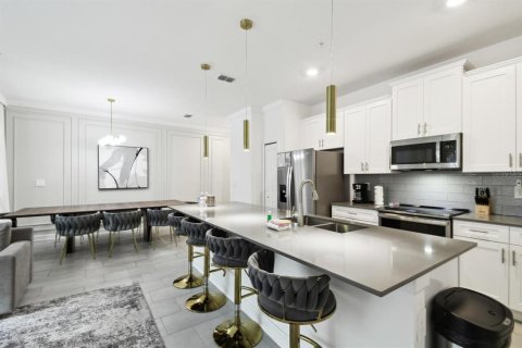 Touwnhouse à vendre à Kissimmee, Floride: 4 chambres, 176.7 m2 № 2433187 - photo 21
