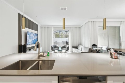 Touwnhouse à vendre à Kissimmee, Floride: 4 chambres, 176.7 m2 № 2433187 - photo 20