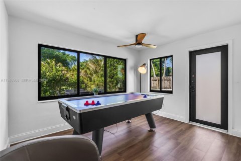 Casa en venta en Miami, Florida, 3 dormitorios, 154.4 m2 № 2062266 - foto 8