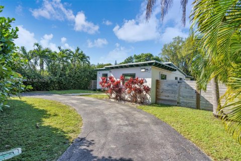 Casa en venta en Miami, Florida, 3 dormitorios, 154.4 m2 № 2062266 - foto 12