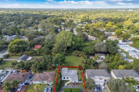 Casa en venta en Miami, Florida, 3 dormitorios, 154.4 m2 № 2062266 - foto 27