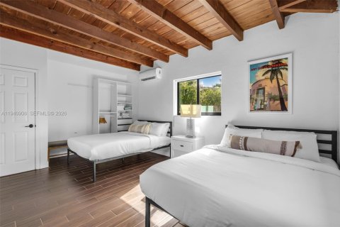 Casa en venta en Miami, Florida, 3 dormitorios, 154.4 m2 № 2062266 - foto 18