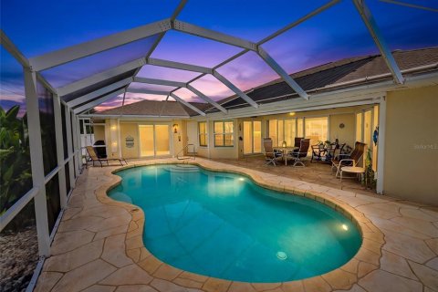 Casa en venta en Port Charlotte, Florida, 3 dormitorios, 187.38 m2 № 2381230 - foto 18
