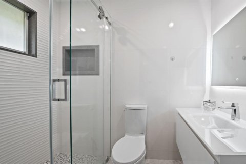 Villa ou maison à vendre à Miami, Floride: 6 chambres, 442.03 m2 № 2146436 - photo 30