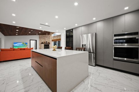 Villa ou maison à vendre à Miami, Floride: 6 chambres, 442.03 m2 № 2146436 - photo 15