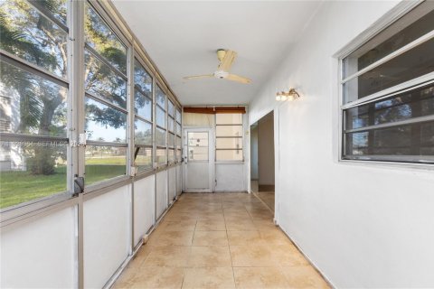 Copropriété à vendre à Lauderdale Lakes, Floride: 2 chambres, 102.38 m2 № 1998819 - photo 23