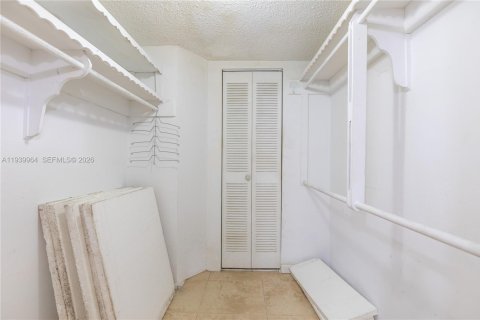 Copropriété à vendre à Lauderdale Lakes, Floride: 2 chambres, 102.38 m2 № 1998819 - photo 20