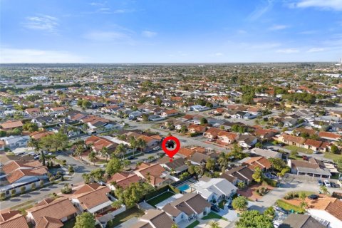 Купить виллу или дом в Майами, Флорида 3 спальни, 151.8м2, № 1992548 - фото 23