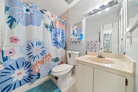 Купить виллу или дом в Майами, Флорида 3 спальни, 151.8м2, № 1992548 - фото 15