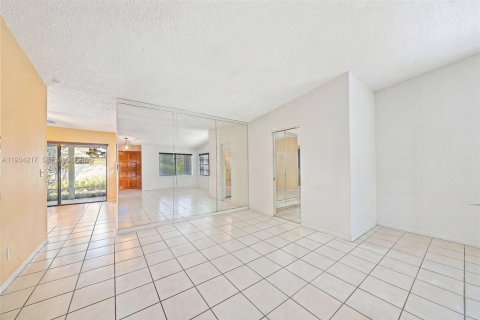 Купить виллу или дом в Майами, Флорида 3 спальни, 151.8м2, № 1992548 - фото 5