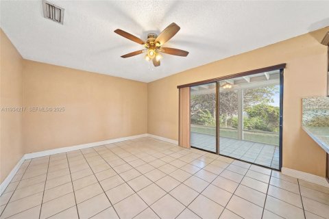 Купить виллу или дом в Майами, Флорида 3 спальни, 151.8м2, № 1992548 - фото 6