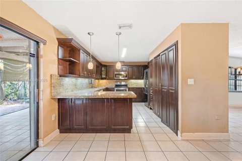 Купить виллу или дом в Майами, Флорида 3 спальни, 151.8м2, № 1992548 - фото 8