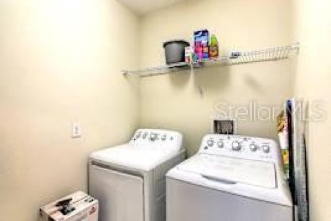 Condominio en alquiler en Davenport, Florida, 2 dormitorios, 128.95 m2 № 1901783 - foto 5