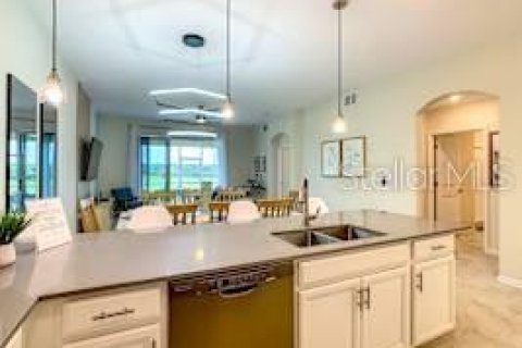 Condominio en alquiler en Davenport, Florida, 2 dormitorios, 128.95 m2 № 1901783 - foto 11