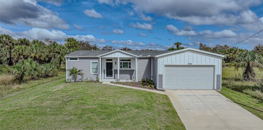 House in Port Charlotte, Florida 3 bedrooms, 167.22 sq.m. № 1410999