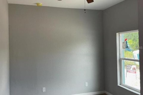 House in Punta Gorda, Florida 2 bedrooms, 104.79 sq.m. № 1881102 - photo 5