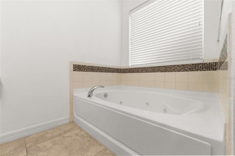 Casa en venta en Kissimmee, Florida, 4 dormitorios, 169.55 m2 № 2385735 - foto 12