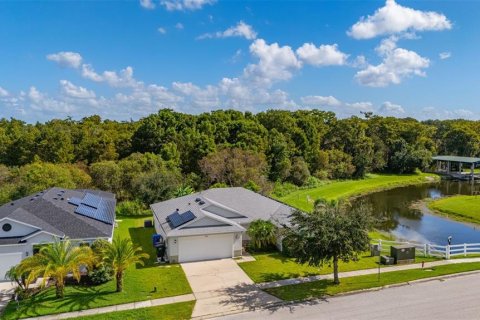 Casa en Kissimmee, Florida 4 dormitorios, 169.55 m2 № 2385735