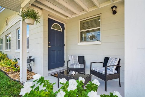 House in Largo, Florida 3 bedrooms, 93.65 sq.m. № 1847165 - photo 13