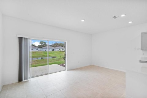 Adosado en venta en Edgewater, Florida, 3 dormitorios, 127.55 m2 № 1724384 - foto 10