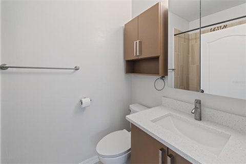 Купить кондоминиум в Орландо, Флорида 5 комнат, 125.51м2, № 1903629 - фото 16