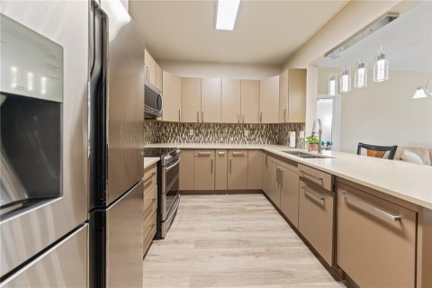 Купить кондоминиум в Орландо, Флорида 5 комнат, 125.51м2, № 1903629 - фото 8