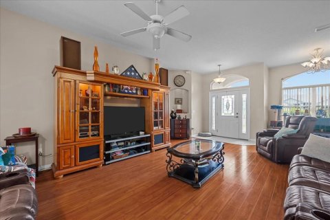 Casa en venta en Palm Coast, Florida, 3 dormitorios, 180.6 m2 № 1855822 - foto 7