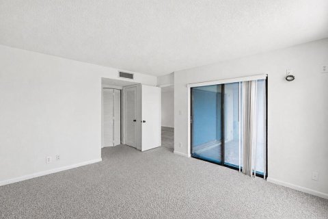 Condominio en venta en Pompano Beach, Florida, 2 dormitorios, 92.9 m2 № 2251273 - foto 8