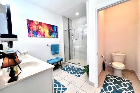 Townhouse in Pompano Beach, Florida 3 bedrooms, 148.46 sq.m. № 2244472 - photo 26