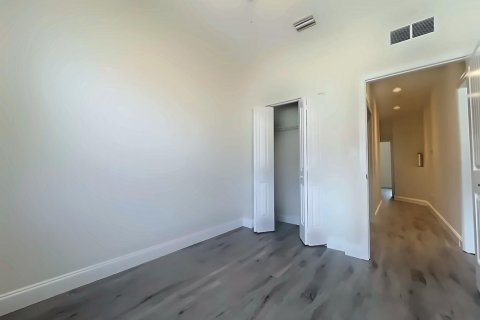 Townhouse in Pompano Beach, Florida 3 bedrooms, 148.46 sq.m. № 2244472 - photo 28