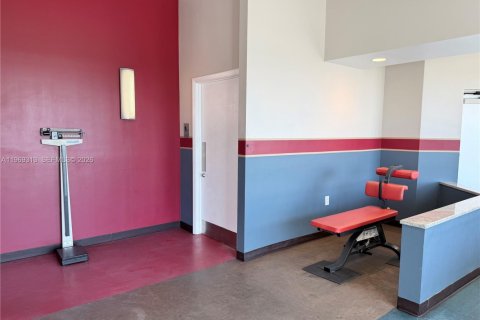 Снять в аренду кондоминиум в Майами, Флорида 2 спальни, 96.62м2, № 2030182 - фото 25