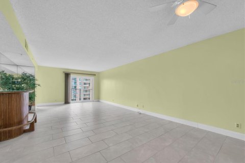 Copropriété à vendre à Clearwater, Floride: 2 chambres, 129.51 m2 № 2148106 - photo 11